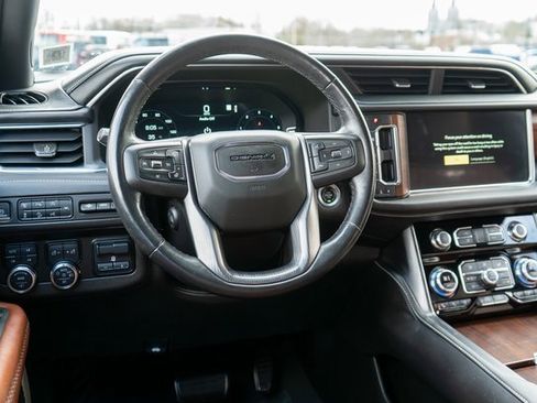 Used 2023 GMC Yukon Denali Ultimate image 46