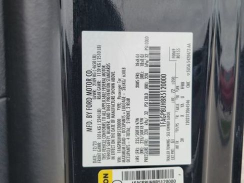 Used 2024 Ford Mustang Premium RWD image 27