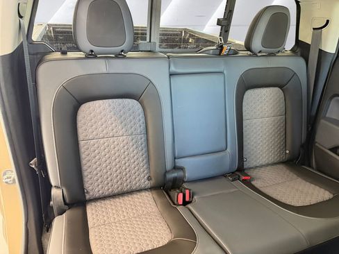 Used 2022 Chevrolet Colorado Z71 w/ Safety Package image 16