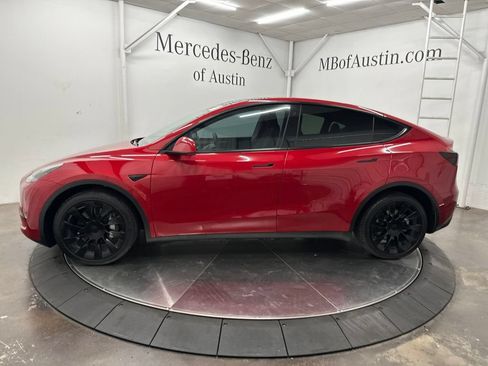 Used 2023 Tesla Model Y Long Range AWD/4WD image 4
