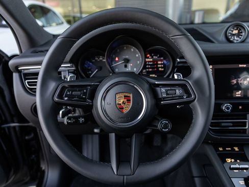 Certified 2026 Porsche Macan S AWD/4WD image 27
