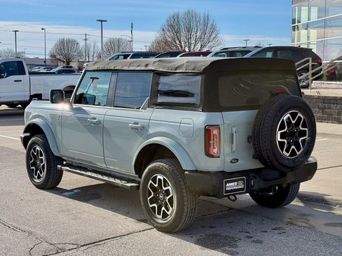 Used 2022 Ford Bronco Outer Banks image 3