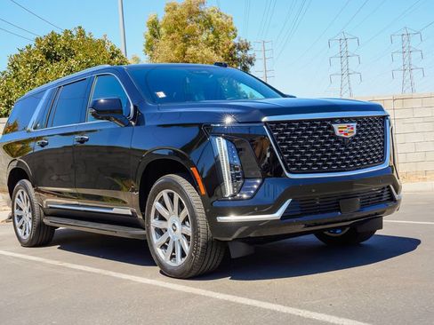 New 2026 Cadillac Escalade ESV 4WD image 5