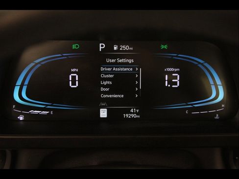 Certified 2025 Hyundai Elantra Sport FWD image 8