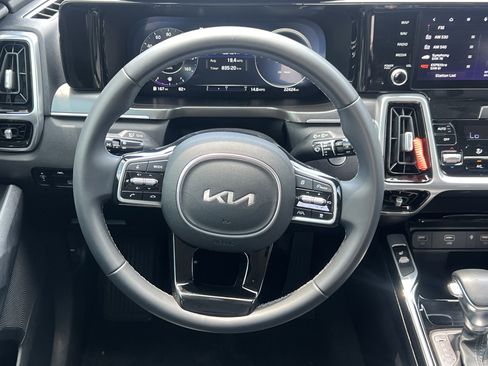 Used 2023 Kia Sorento SX image 24