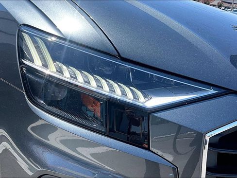 Used 2021 Audi Q8 Prestige w/ Prestige Package AWD/4WD image 39