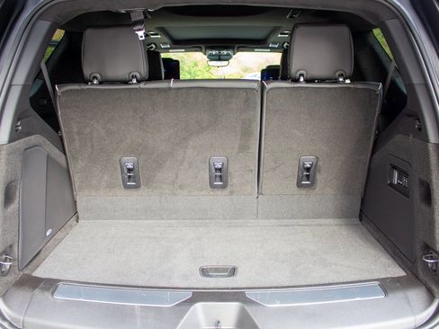 Used 2025 Cadillac Escalade V image 26