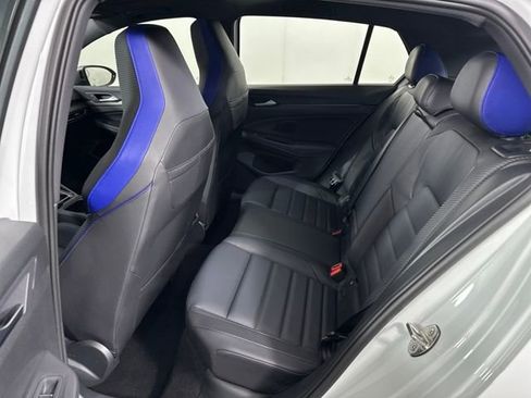 Used 2024 Volkswagen Golf R image 29