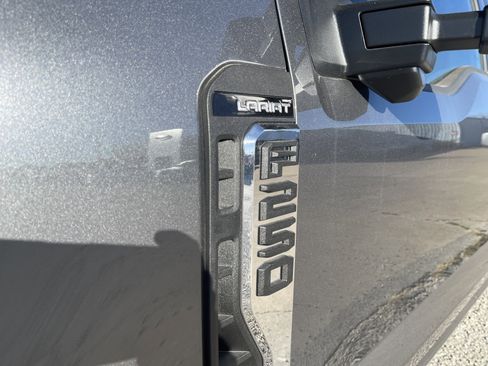 New 2026 Ford F250 Lariat w/ FX4 Off-Road Package image 12