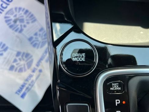 Certified 2024 Kia Seltos S FWD image 23