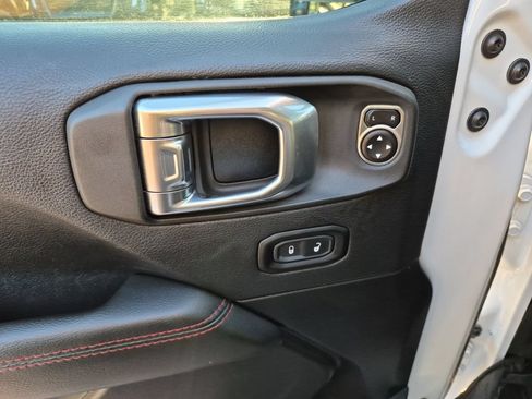 Used 2021 Jeep Gladiator Rubicon AWD/4WD image 21