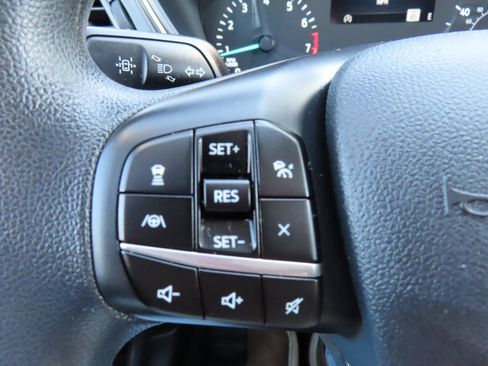 Used 2022 Ford Escape SE image 25