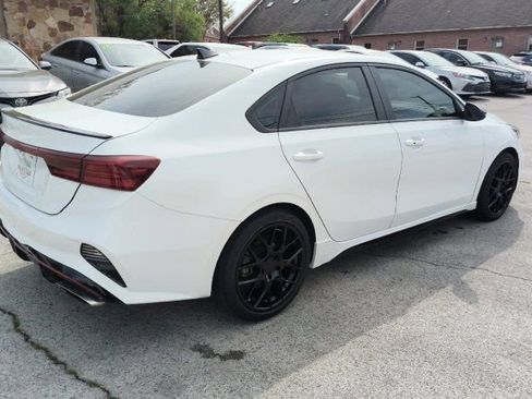 Used 2022 Kia Forte GT FWD image 5