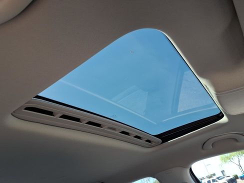 Used 2018 Volkswagen Passat 2.0T SE image 11