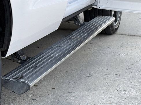 Used 2019 Ford Expedition Limited w/ Special Edition Package image 8