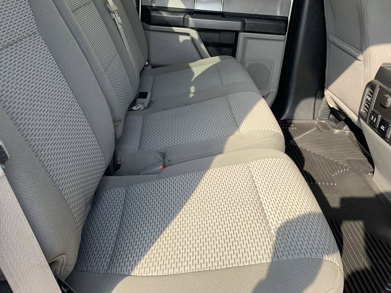 Used 2017 Ford F250 XLT w/ XLT Premium Package AWD/4WD image 15