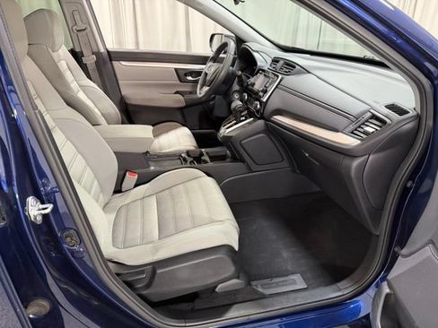 Used 2017 Honda CR-V LX image 11