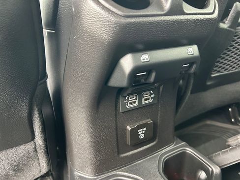 Used 2020 Jeep Gladiator Rubicon image 34