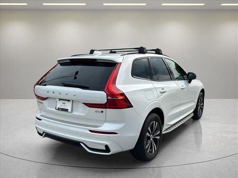 Used 2024 Volvo XC60 B5 Core AWD/4WD image 5