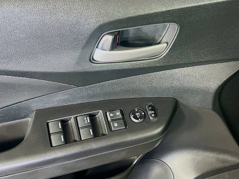 Used 2016 Honda CR-V LX image 12