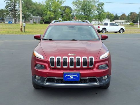 Used 2015 Jeep Cherokee Limited w/ Trailer Tow Group AWD/4WD image 9