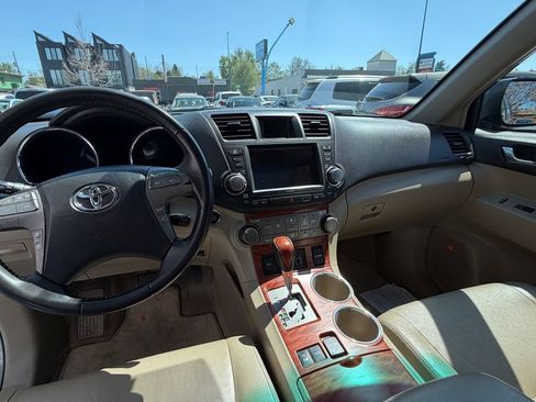 Used 2009 Toyota Highlander Limited AWD/4WD image 8
