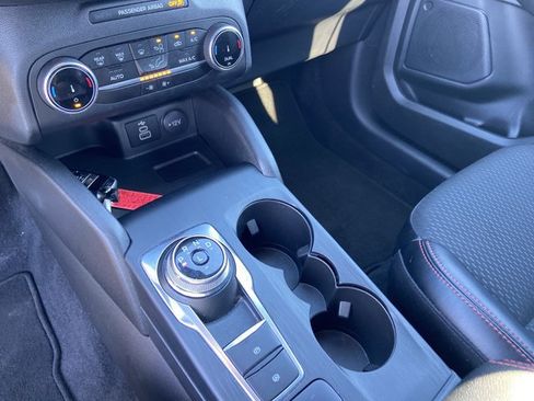 Used 2025 Ford Escape ST-Line FWD image 41