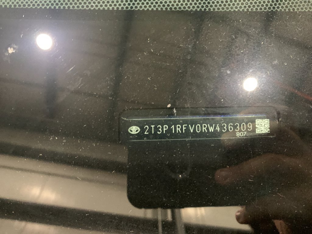 Used 2024 Toyota RAV4 XLE w/ Convenience Package AWD/4WD image 7