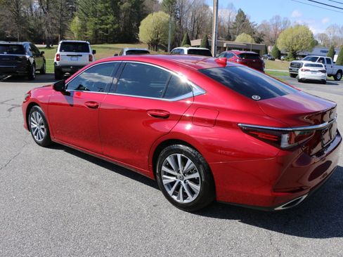 Used 2020 Lexus ES 350 w/ Accessory Package 2 image 3