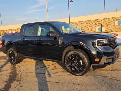New 2026 Ford Maverick Lariat w/ Black Appearance Package image 4