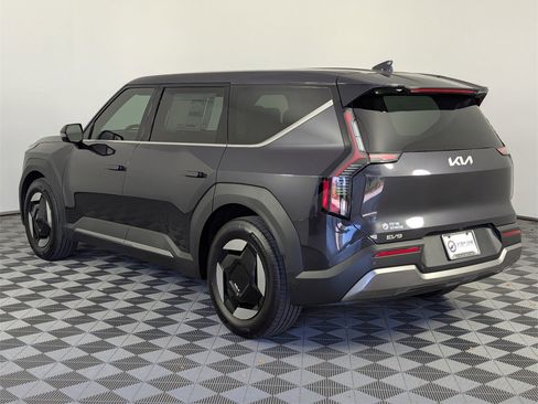 New 2026 Kia EV9 Light image 5