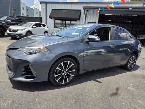 Used 2019 Toyota Corolla SE FWD image 3