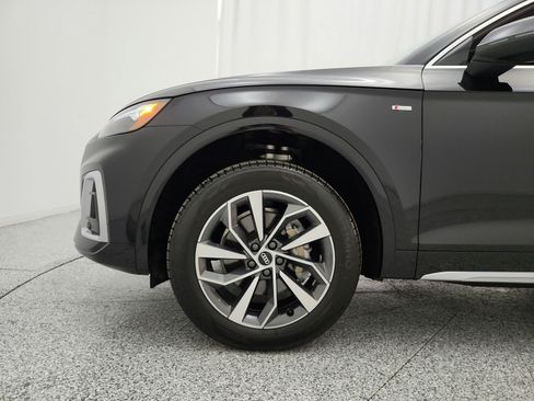 Used 2023 Audi Q5 2.0T Premium w/ Convenience Package AWD/4WD image 18