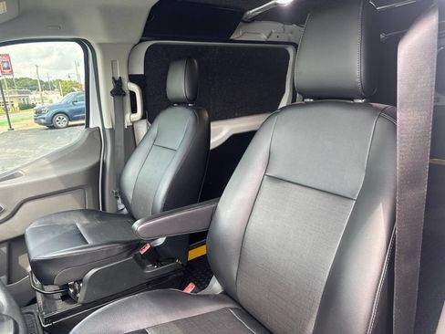 Used 2025 Ford Transit 350 Low Roof AWD image 12