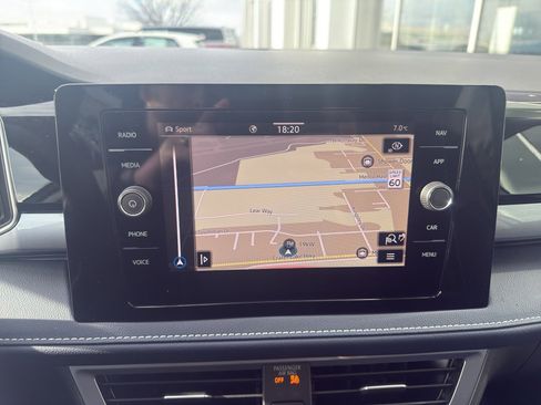 New 2026 Volkswagen Taos SEL image 12