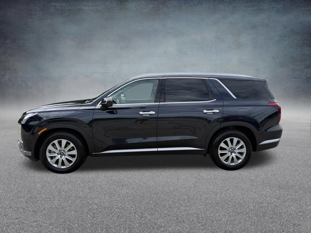 Used 2024 Hyundai Palisade SEL FWD image 2