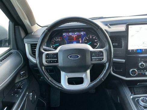 Used 2024 Ford Expedition Max XLT image 18