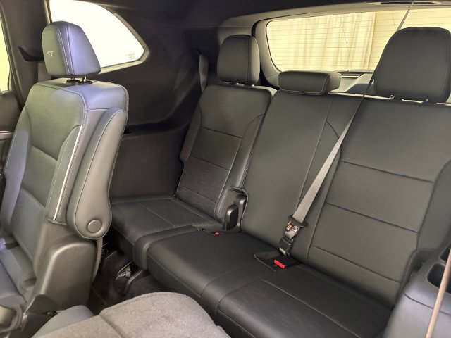 Certified 2025 Buick Enclave Sport Touring w/ Super Cruise Package AWD/4WD image 18