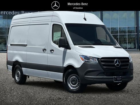 New 2025 Mercedes-Benz Sprinter 2500 image 1