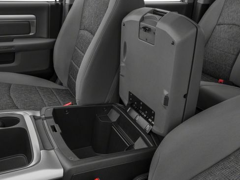 Used 2017 RAM 2500 SLT image 9