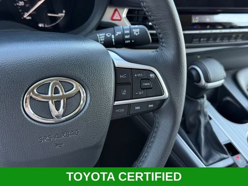 Certified 2026 Toyota Sienna XLE FWD image 11