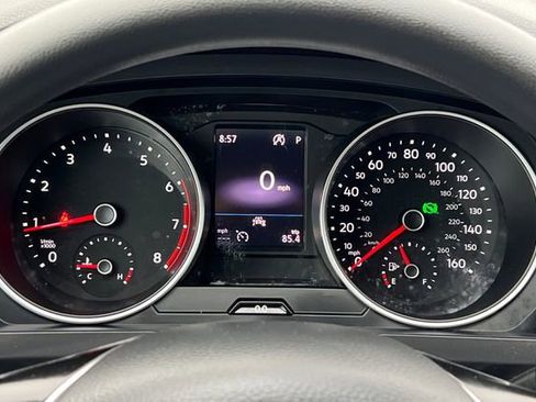 Used 2021 Volkswagen Tiguan S image 29