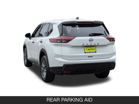 Used 2024 Nissan Rogue S FWD image 7