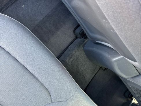 Used 2022 Hyundai Ioniq SE image 37