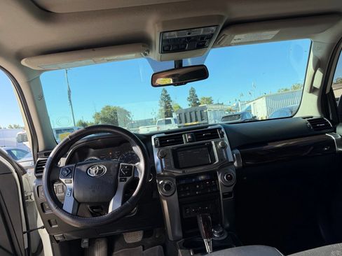 Used 2018 Toyota 4Runner Limited AWD/4WD image 11