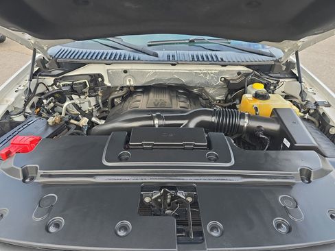 Used 2016 Ford Expedition EL XLT w/ Equipment Group 202A image 32