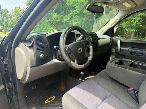 Used 2011 Chevrolet Silverado 1500 LS AWD/4WD image 60