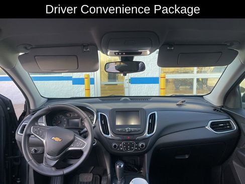 Used 2018 Chevrolet Equinox LT image 12