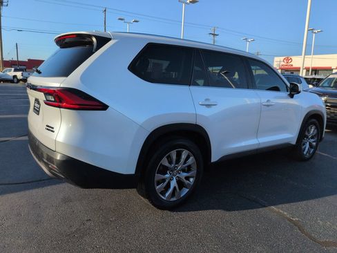 Certified 2024 Toyota Grand Highlander AWD Hybrid image 5
