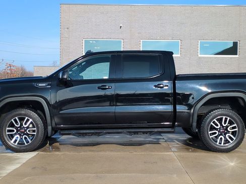 Used 2021 GMC Sierra 1500 AT4 image 2